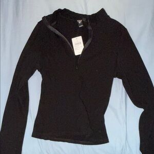 Windsor Black zip up top